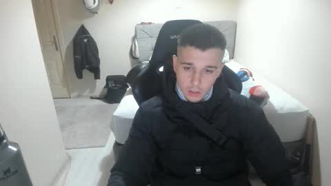 Snapshot of ulxer chatting on October 26, 8:15 pm hi im mike tyson - online show from October 26, 8:15 pm