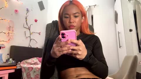 Snapshot of umdonut chatting on November 3, 7:26 pm umdonut online show from November 3, 7:26 pm