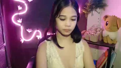 Snapshot of umi_pinay69xx chatting on November 14, 3:05 am umi online show from November 14, 3:05 am