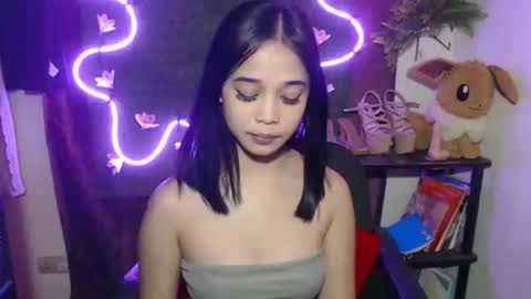 Snapshot of umi_pinay69xx chatting on November 18, 4:55 pm umi online show from November 18, 4:55 pm
