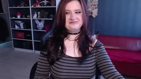 Julia online show from February 4, 5:24 am