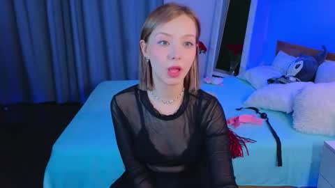 umpa_lummpa_ online show from January 15, 10:09 am