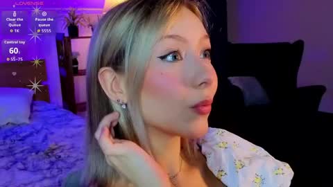 umpa_lummpa_ online show from April 28, 9:14 am
