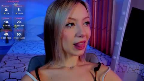 umpa_lummpa_ online show from April 29, 2:59 am