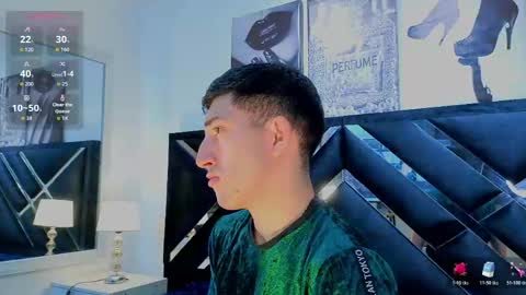 un_sluttyy online show from April 29, 11:47 am