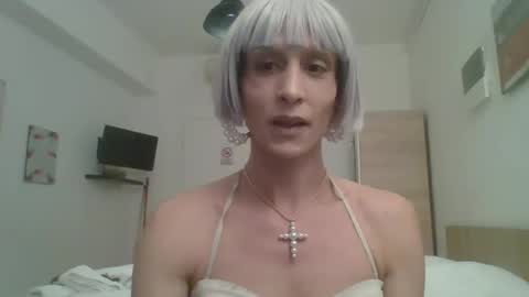 unadiosa online show from February 1, 12:04 pm