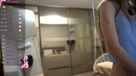 Snapshot of unarks chatting on November 11, 7:36 pm unarks online show from November 11, 7:36 pm