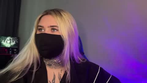 unaxyling online show from March 15, 8:31 am