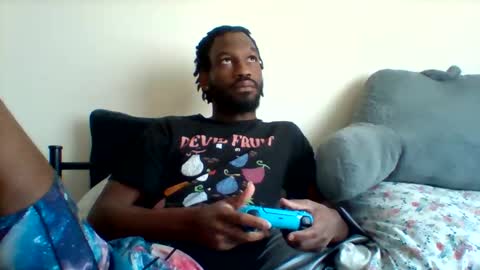 Snapshot of uncircumcise30 chatting on May 17, 12:34 pm uncircumcise30 online show from May 17, 12:34 pm