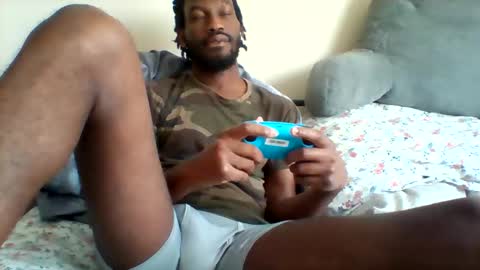 Snapshot of uncircumcise30 chatting on May 18, 12:55 pm uncircumcise30 online show from May 18, 12:55 pm