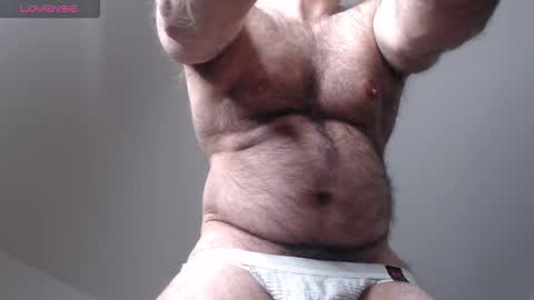 Snapshot of uncut_beast chatting on March 21, 1:21 am Beast online show from March 21, 1:21 am