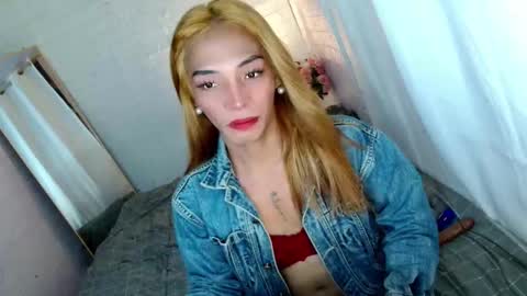 LOVELY JANE online show from May 4, 8:54 am