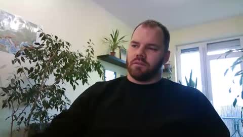 Snapshot of uncut_strong chatting on December 15, 1:26 pm Uncut Strong online show from December 15, 1:26 pm