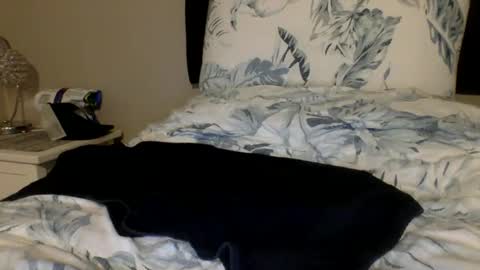 Buzz Bigcock online show from November 24, 9:36 pm