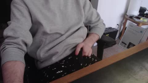 Snapshot of uncutcdn7in chatting on March 8, 11:30 pm UnCutCdn7in online show from March 8, 11:30 pm