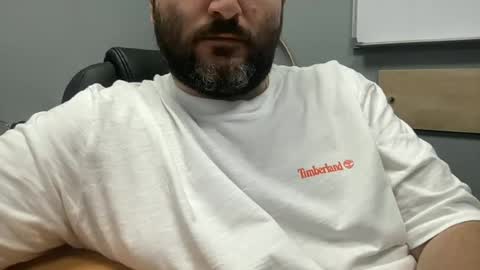 Snapshot of uncutdude321 chatting on June 19, 9:24 am uncutdude321 online show from June 19, 9:24 am