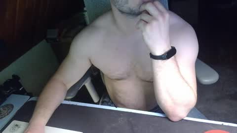 Under the desk online show from April 28, 9:31 pm