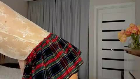 Under The Skin online show from March 12, 4:13 pm