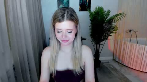 Alice online show from June 15, 7:38 pm