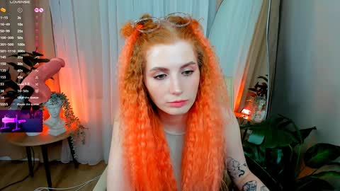 Snapshot of unicent chatting on February 8, 5:08 pm Call me Mira thumbs up its make me happy online show from February 8, 5:08 pm