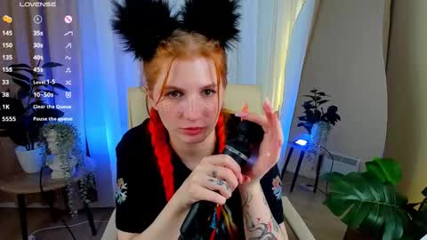 Snapshot of unicent chatting on February 24, 2:40 am Call me Mira thumbs up its make me happy online show from February 24, 2:40 am