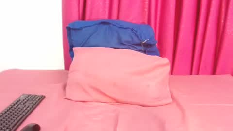 UNIQUEBONY online show from September 9, 10:59 am