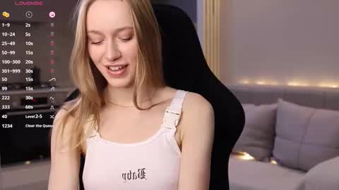 UnnaBella online show from November 15, 7:21 pm