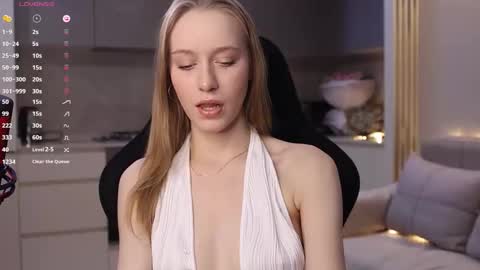 UnnaBella online show from November 23, 7:02 pm