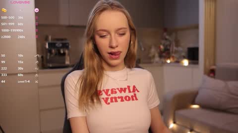 UnnaBella online show from February 2, 7:01 pm