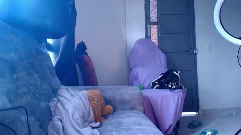 Snapshot of unu_nai chatting on November 16, 7:52 pm new INSTA online show from November 16, 7:52 pm