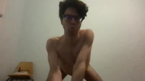 Snapshot of upsetboy chatting on January 13, 2:39 am deaf mute boy online show from January 13, 2:39 am