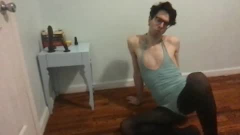 Snapshot of upsetboy chatting on March 8, 11:18 pm deaf mute boy online show from March 8, 11:18 pm