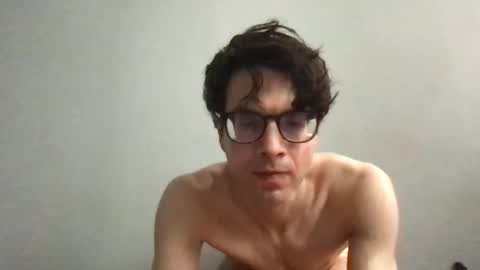 Snapshot of upsetboy chatting on September 16, 4:52 pm deaf mute boy online show from September 16, 4:52 pm