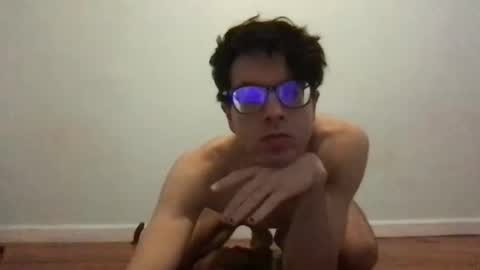 Snapshot of upsetboy chatting on October 9, 9:35 pm deaf mute boy online show from October 9, 9:35 pm