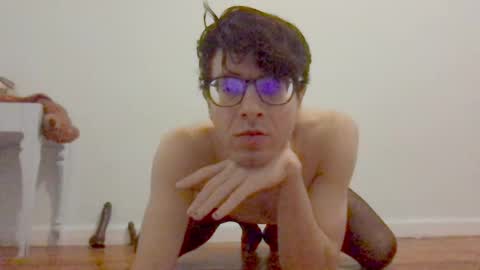 Snapshot of upsetboy chatting on October 13, 6:41 pm deaf mute boy online show from October 13, 6:41 pm