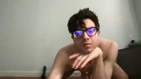 Snapshot of upsetboy chatting on June 18, 6:56 pm deaf mute boy online show from June 18, 6:56 pm