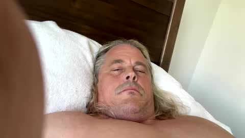 Snapshot of uptimeb4downtime chatting on September 20, 5:58 pm Just 4 Fun online show from September 20, 5:58 pm