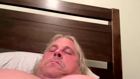 Snapshot of uptimeb4downtime chatting on September 27, 3:22 am Just 4 Fun online show from September 27, 3:22 am