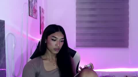 Snapshot of ur_dazzlingmorenaxx chatting on September 9, 3:11 pm ur_dazzlingmorenaxx online show from September 9, 3:11 pm