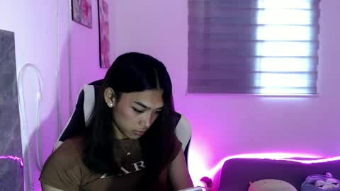 Snapshot of ur_dazzlingmorenaxx chatting on September 19, 1:51 am ur_dazzlingmorenaxx online show from September 19, 1:51 am