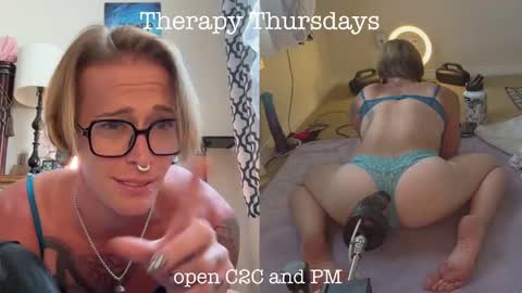 Snapshot of ur_goddess_daylee chatting on December 18, 10:16 pm Goddess online show from December 18, 10:16 pm