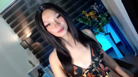 Snapshot of ur_hot_fantasyxxx chatting on September 19, 8:05 am Saina Gonzales online show from September 19, 8:05 am