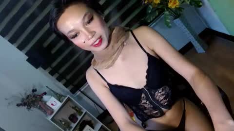 Saina Gonzales online show from April 26, 8:01 am