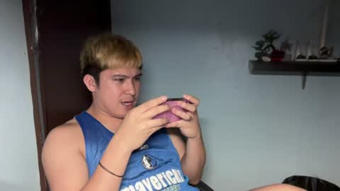 Snapshot of ur_jayqutee chatting on July 28, 3:21 pm Ur jayqutee online show from July 28, 3:21 pm