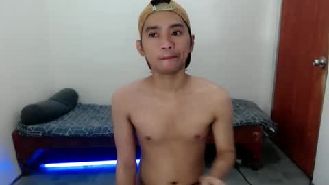 ur_joshuahotnotch online show from May 17, 12:30 am