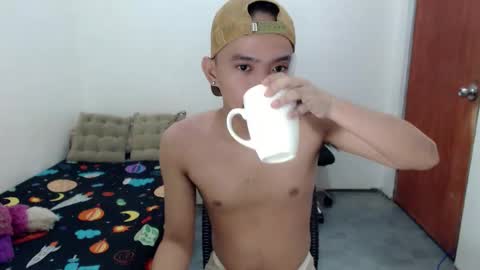 ur_joshuahotnotch online show from June 7, 10:57 pm