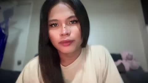 ur_new_obsession online show from February 8, 6:11 pm