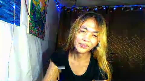 Snapshot of ur_perfectgirlmsa chatting on February 5, 2:16 pm Ms. A lets go pass or pvt show online show from February 5, 2:16 pm