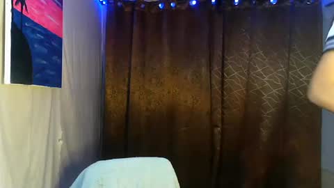 Snapshot of ur_perfectgirlmsa chatting on March 5, 10:22 am Ms. A lets go pass or pvt show online show from March 5, 10:22 am