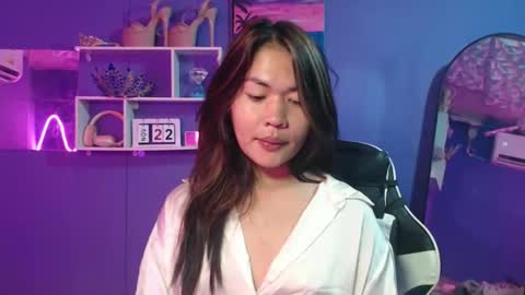 Snapshot of ur_perfectgirlmsa chatting on November 22, 7:46 pm Ms. A lets go pass or pvt show online show from November 22, 7:46 pm